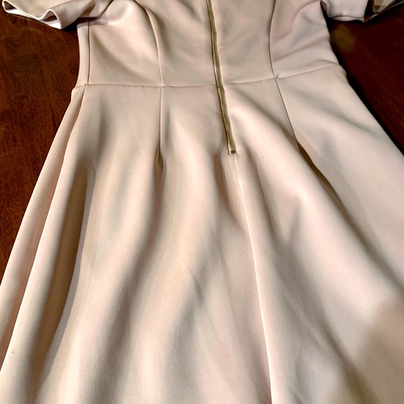 Sexy and classy BEBE dress size M like new - Picture 8 of 10